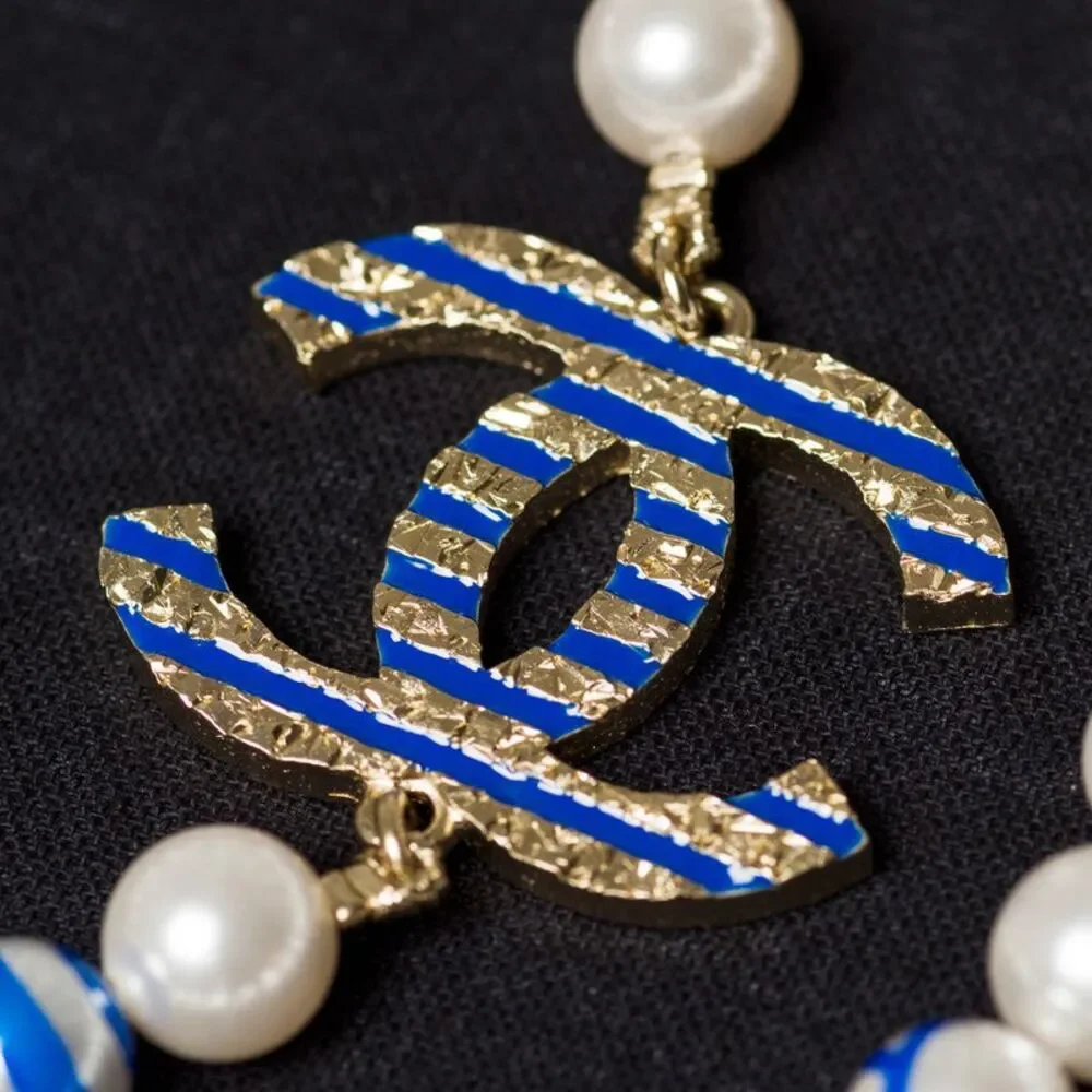 CHANEL Necklaces